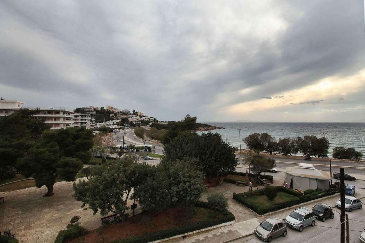 Seaside Renovated Top Floor Apartment Saronida Dış mekan fotoğraf